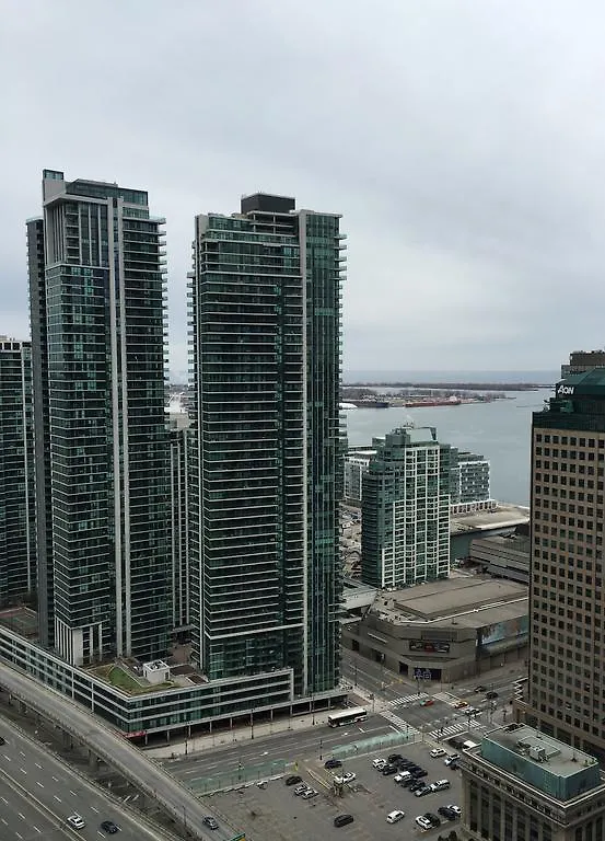 Luxury Fully Furnished Suite In Downtown Toronto - Maple Leaf Square