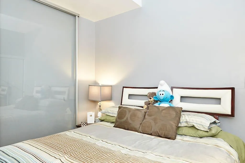 Luxury Fully Furnished Suite In Downtown Toronto - Maple Leaf Square